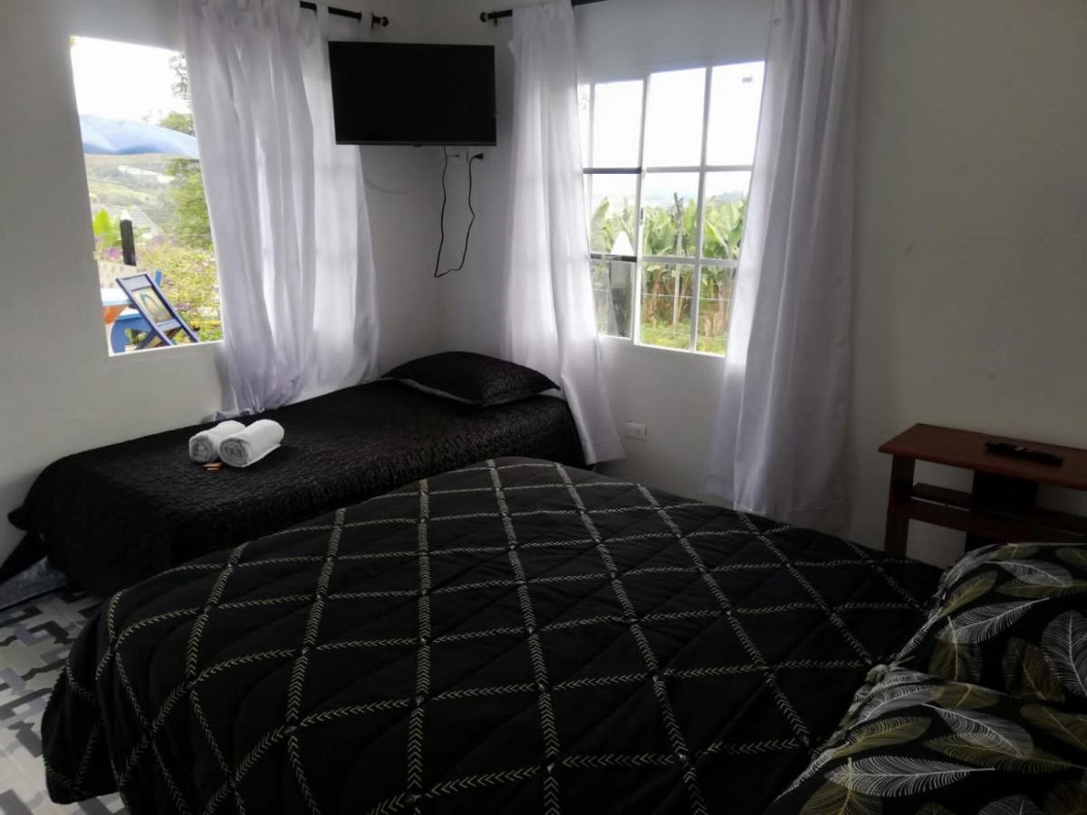 Hotel Vista Farallones Jardin Exterior photo